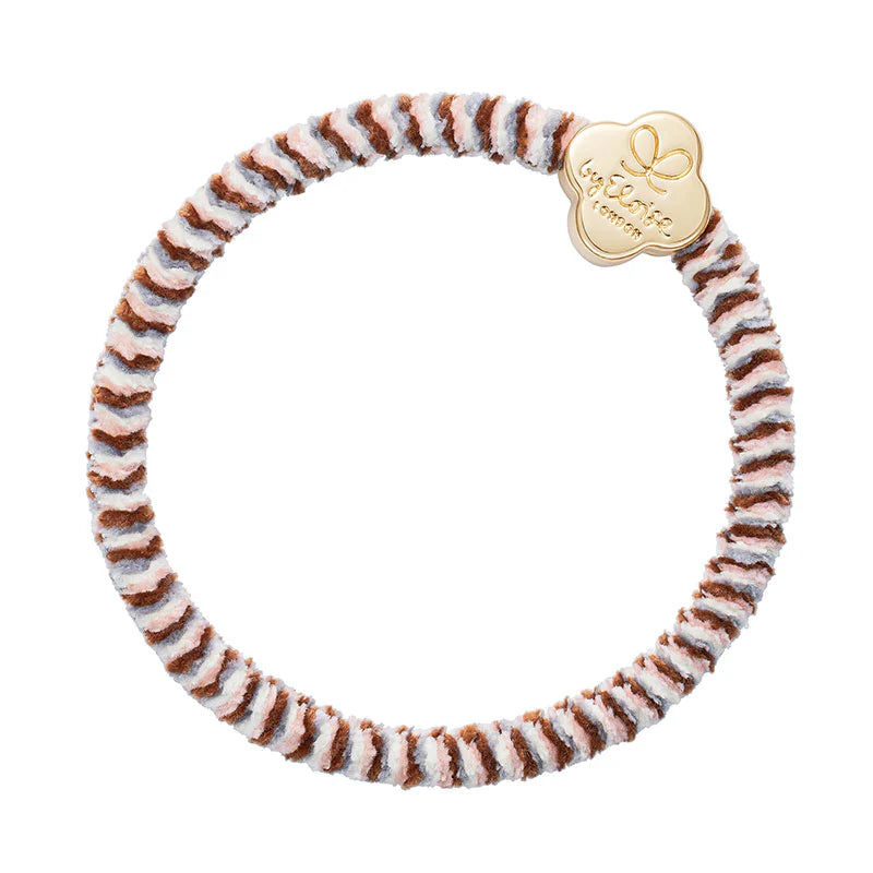 Élastique à Cheveux en Velours et Bracelet 2 en 1 brun blanc rose bleu Charm trèfle doré By Eloise