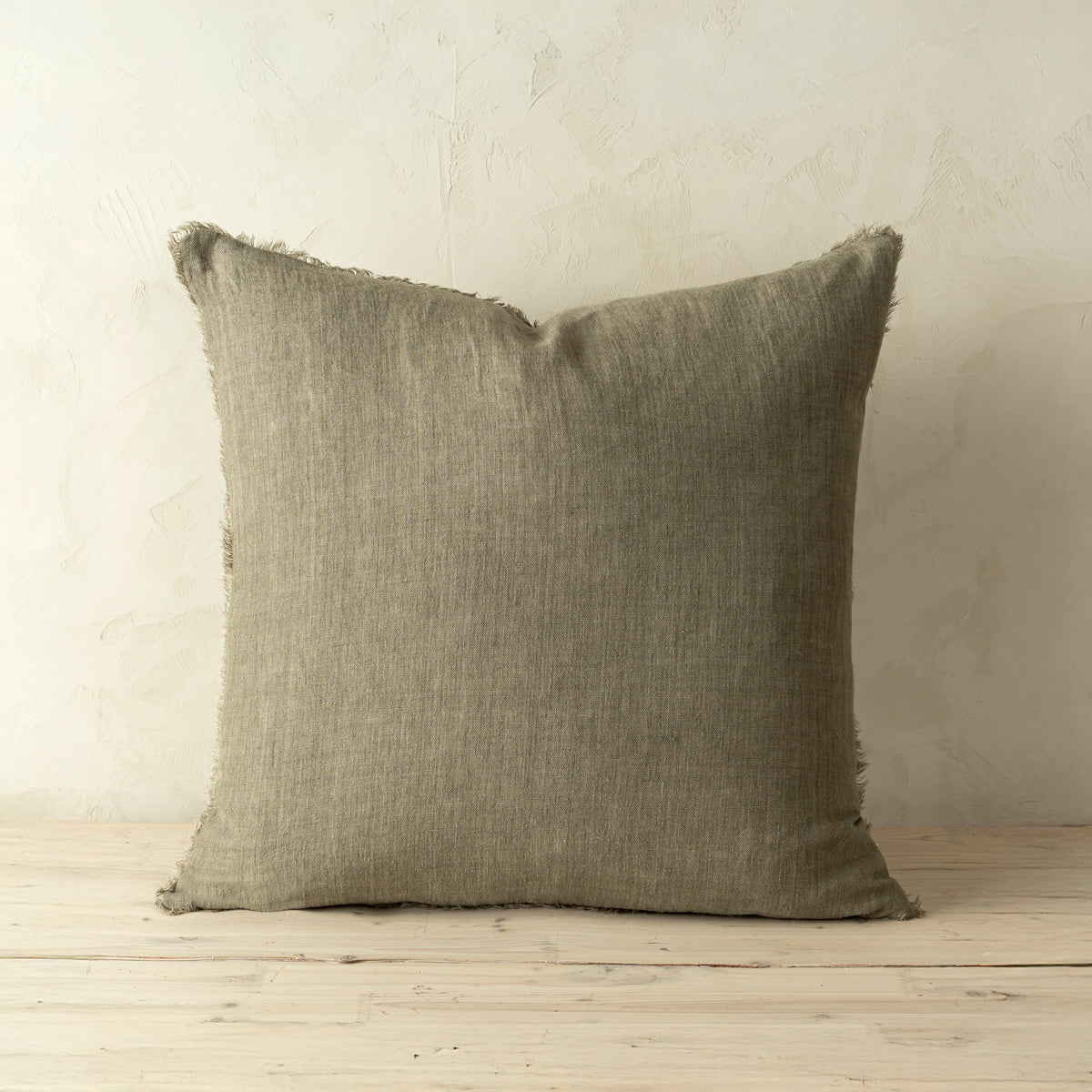 Coussin décoratif 20 pouces Lina - Mink | Indaba Trading
