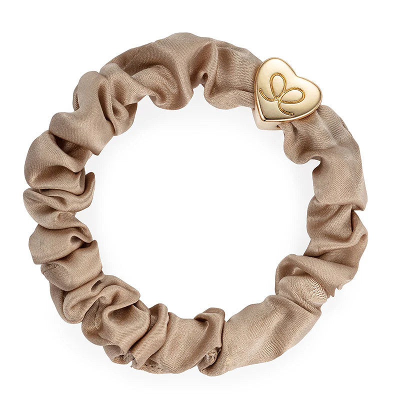 Élastique bracelet chouchou By Eloise Charm beige coeur doré