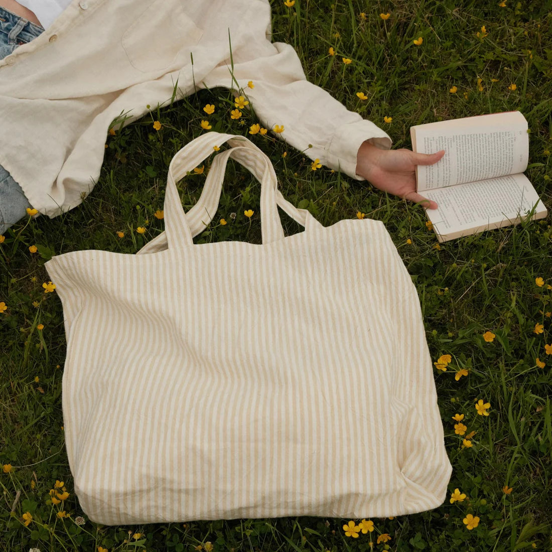 Fourre-tout de plage - Rayures jaunes | Dans le sac