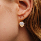 Boucles d'oreilles Dormeuses Coeur Blanc Opal - La Diamantine - Les Néréides