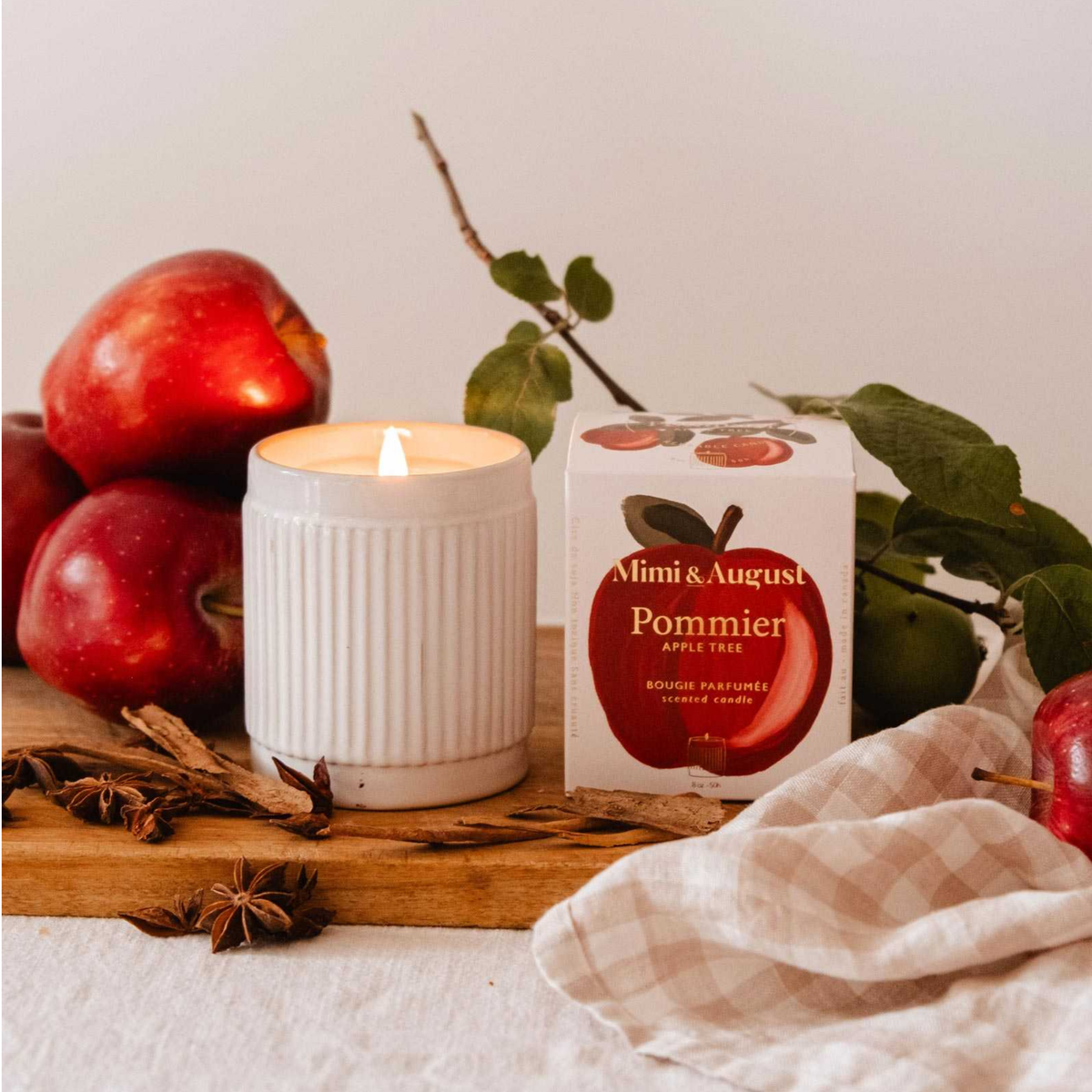 Bougie Pommier – Pomme, cannelle et épices | Mimi & August